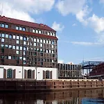 Old Mill Hotel 3*