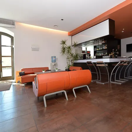 Old Mill קלייפדה