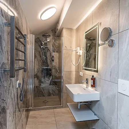 老磨坊酒店 3* 克莱佩达